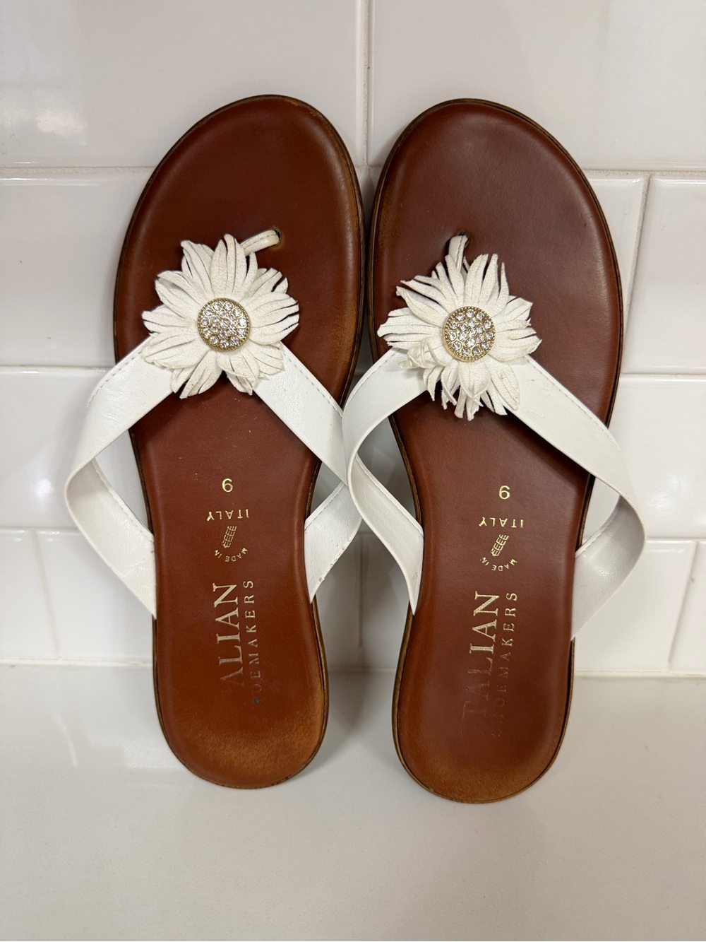 Italian Shoemakers White Floral Leather Thong Sandals